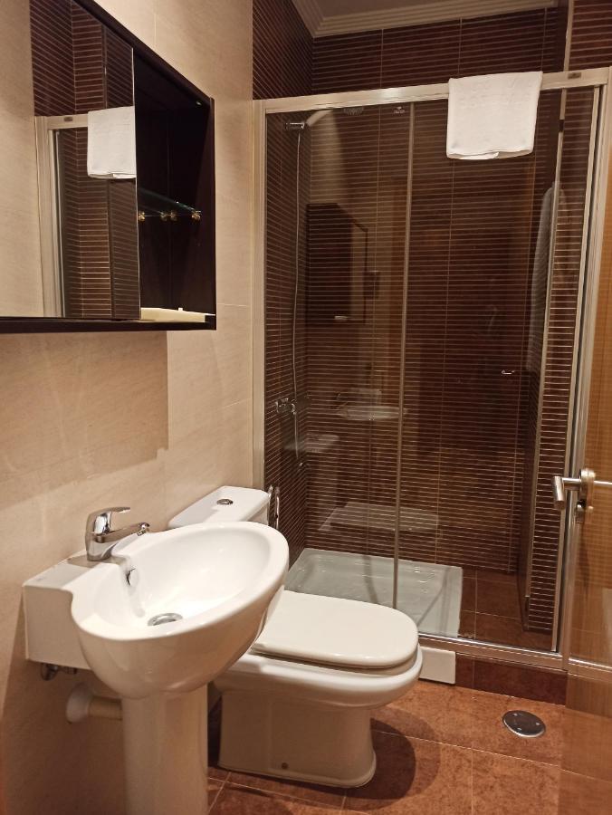 Apartamentos 19 Living León Εξωτερικό φωτογραφία